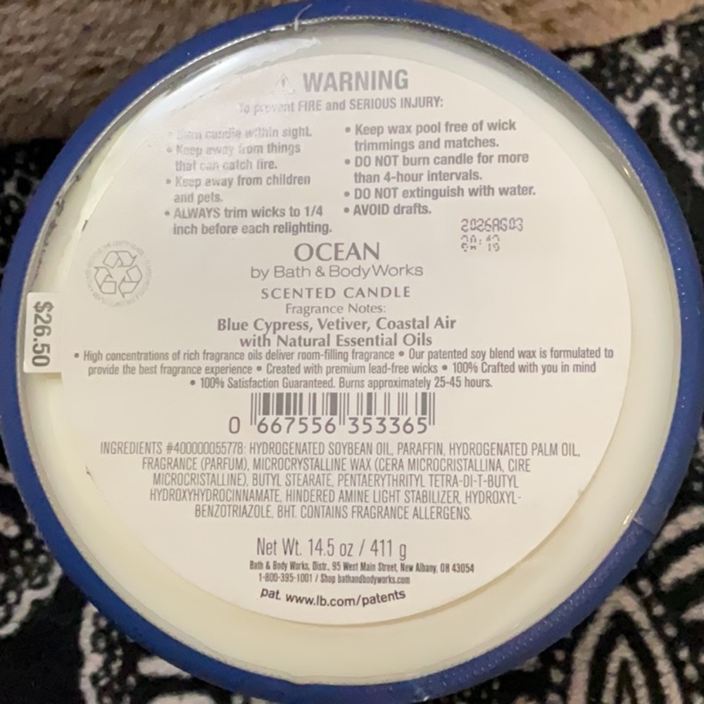 Bath and body works ocean candle - Picture 3 of 3